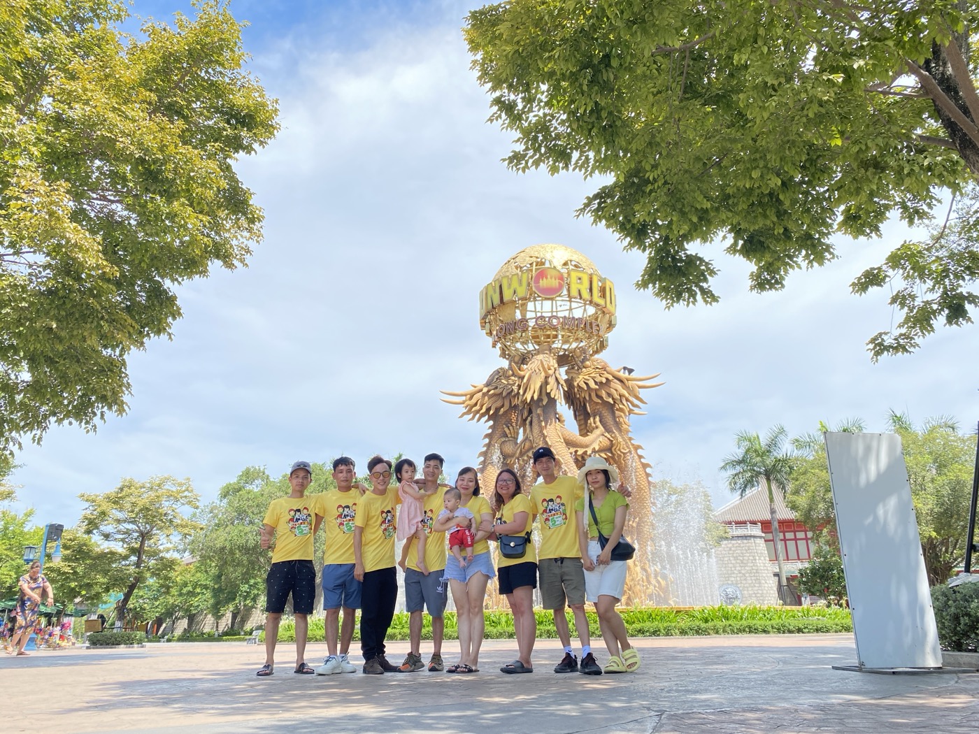 Hạ Long - Nhẹ Nhàng của Sắc Vàng Tình Yêu